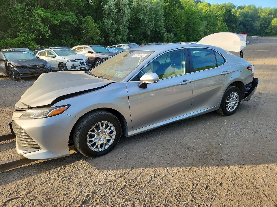 2020 Toyota Camry მანქანა იყიდება აუქციონზე, vin: 4T1L11BK1LU018370, აუქციონის ნომერი: 54454016