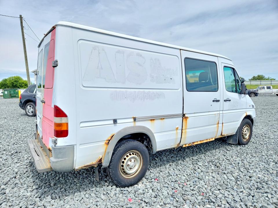 52356136 :رقم المزاد ، WD0PD644955785705 vin ، 2005 Dodge Sprinter مزاد بيع