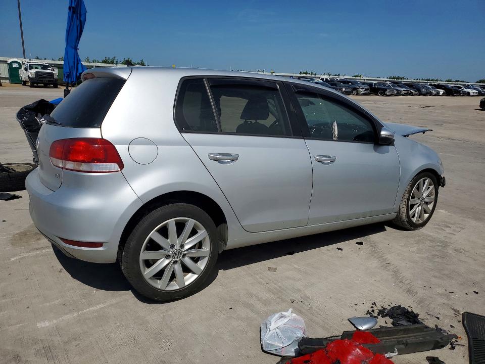 58905806 :رقم المزاد ، WVWDM7AJ8BW202753 vin ، 2011 Volkswagen Golf مزاد بيع