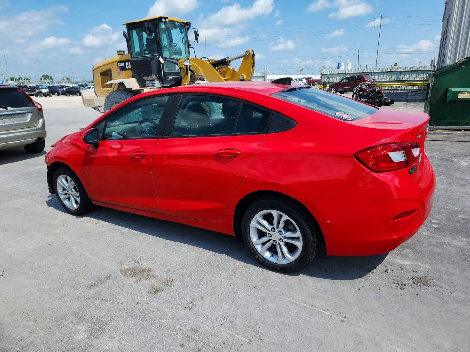55621736 :رقم المزاد ، 1G1BC5SM2K7142284 vin ، 2019 Chevrolet Cruze مزاد بيع