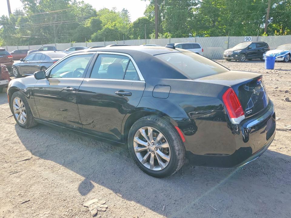 Продажа на аукционе авто 2017 Chrysler 300, vin: 2C3CCARGXHH585854, номер лота: 56048226