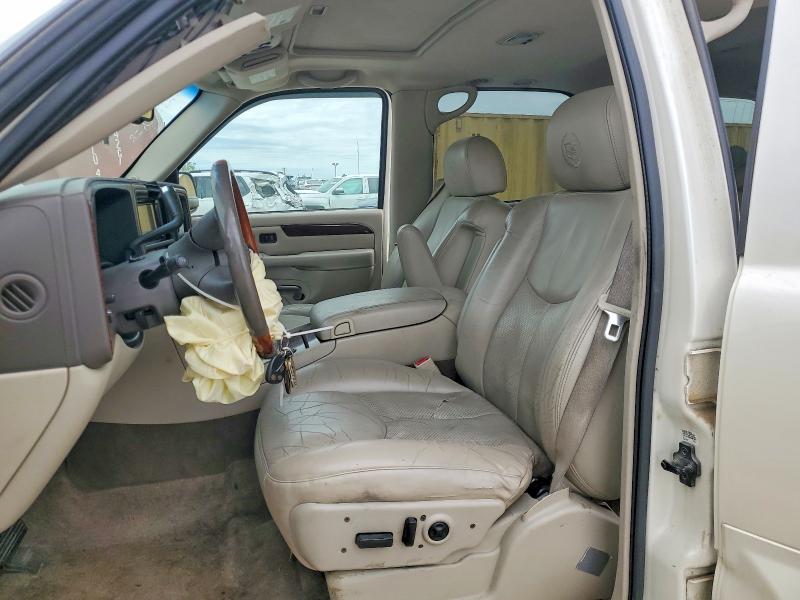 2003 Cadillac Escalade მანქანა იყიდება აუქციონზე, vin: 1GYEK63N03R251461, აუქციონის ნომერი: 54479296