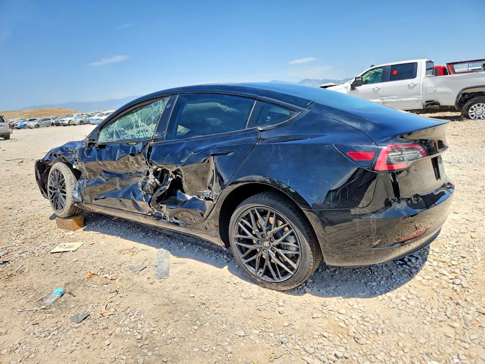 2022 Tesla Model 3 მანქანა იყიდება აუქციონზე, vin: 5YJ3E1EB4NF192305, აუქციონის ნომერი: 60879636