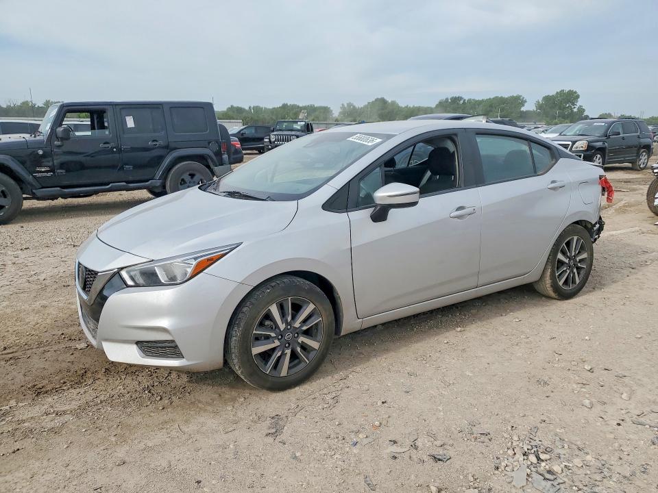 55680636 :رقم المزاد ، 3N1CN8EV2ML884567 vin ، 2021 Nissan Versa مزاد بيع