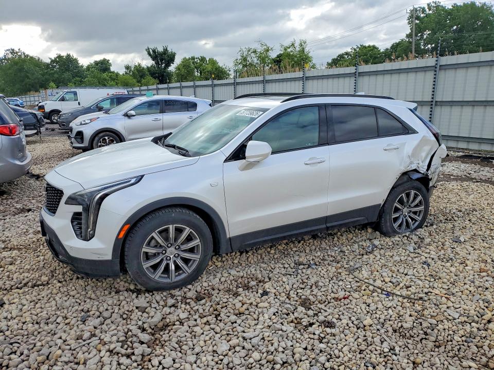57739626 :رقم المزاد ، 1GYFZFR4XLF064454 vin ، 2020 Cadillac Xt4 مزاد بيع