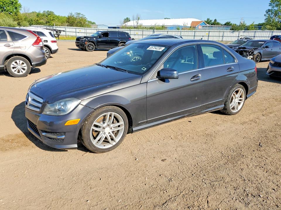 Продажа на аукционе авто 2013 Mercedes-benz C, vin: WDDGF8AB5DA840065, номер лота: 55754236