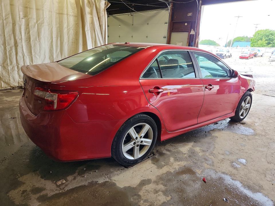 56395156 :رقم المزاد ، 4T1BF1FK0CU555688 vin ، 2012 Toyota Camry مزاد بيع