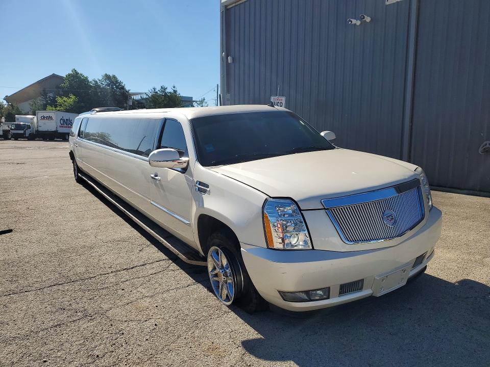 55764726 :رقم المزاد ، 1GYFK66868R120746 vin ، 2008 Cadillac Escalade مزاد بيع