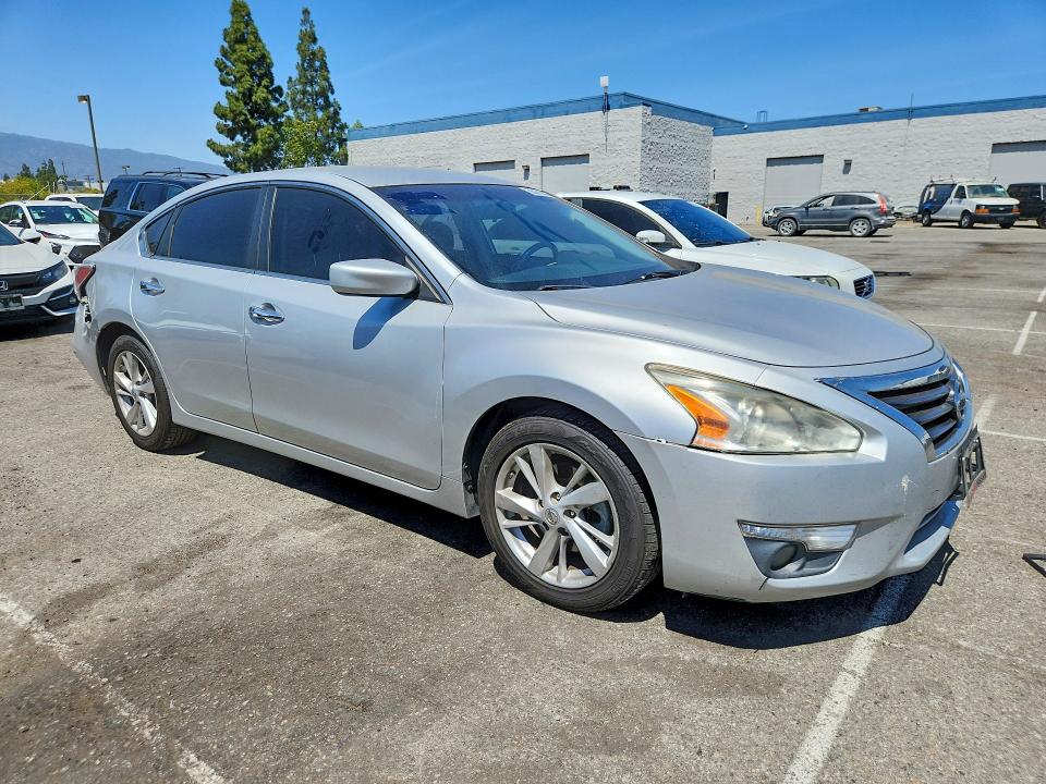 2014 Nissan Altima მანქანა იყიდება აუქციონზე, vin: 1N4AL3AP3EC428875, აუქციონის ნომერი: 56276596