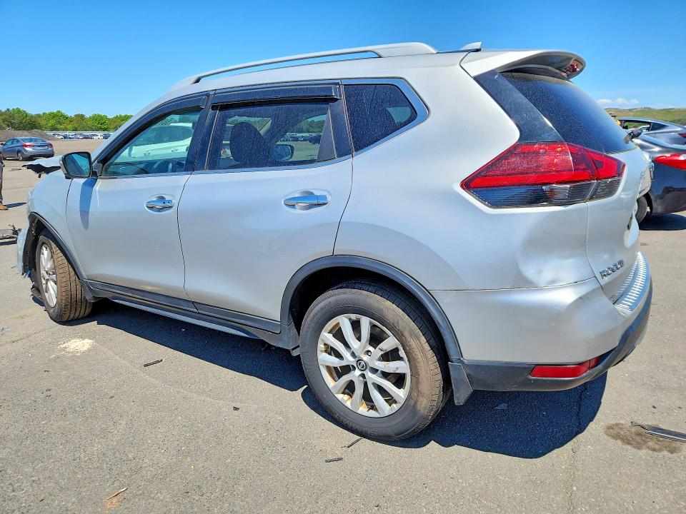 2017 Nissan Rogue მანქანა იყიდება აუქციონზე, vin: 5N1AT2MV2HC779078, აუქციონის ნომერი: 55734796