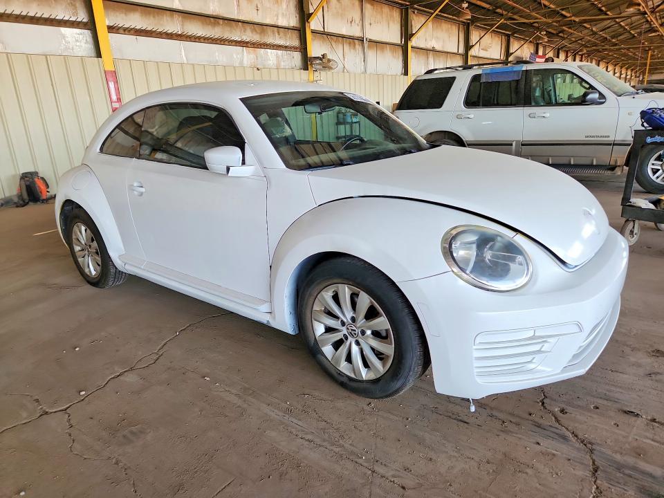 Продажа на аукционе авто 2017 Volkswagen Beetle, vin: 3VWF17AT6HM629745, номер лота: 56127866