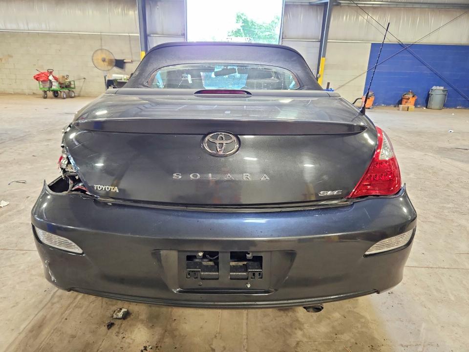 57029976 :رقم المزاد ، 4T1FA38P08U136056 vin ، 2008 Toyota Camry Solara مزاد بيع