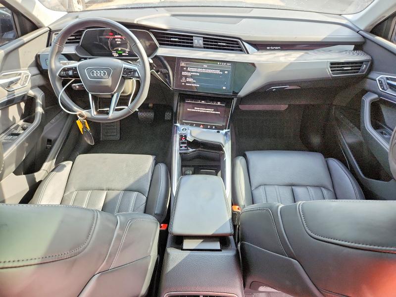 Продаж на аукціоні авто 2022 Audi E-tron, vin: WA13AAGE4NB025457, номер лоту: 55172596
