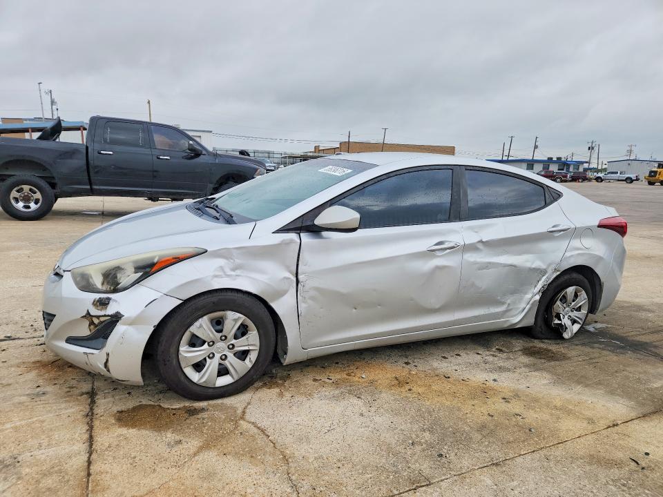 2016 Hyundai Elantra მანქანა იყიდება აუქციონზე, vin: 5NPDH4AE3GH750646, აუქციონის ნომერი: 56096316