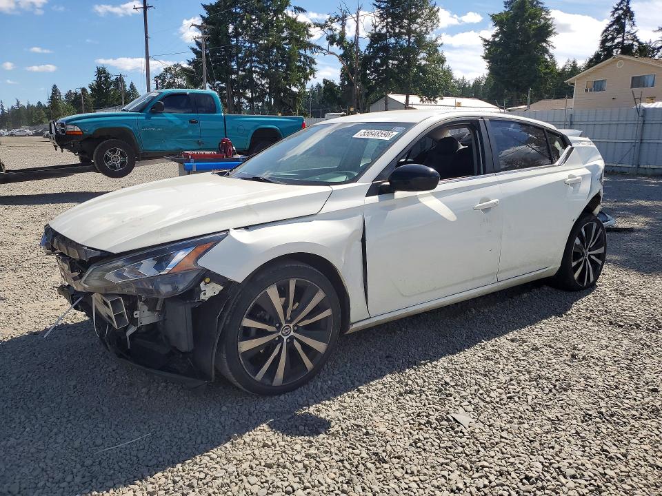Auction sale of the 2019 Nissan Altima, vin: 1N4BL4CVXKC161252, lot number: 55648596