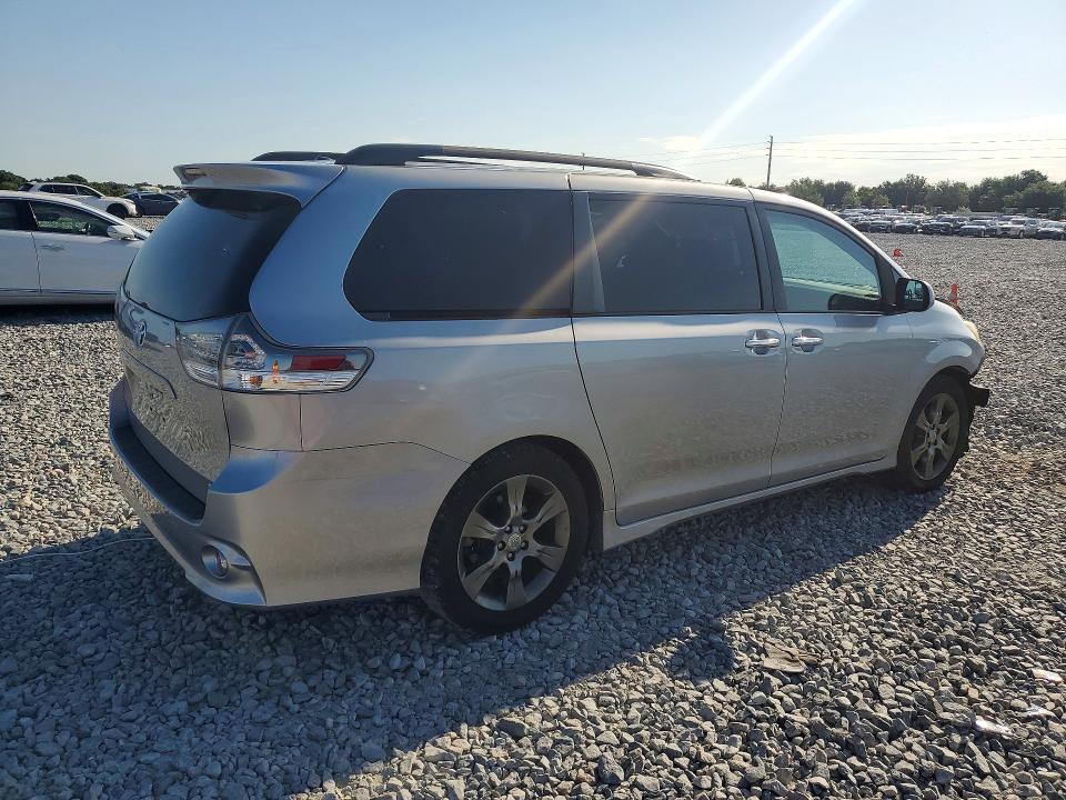 2015 Toyota Sienna მანქანა იყიდება აუქციონზე, vin: 5TDXK3DC0FS653108, აუქციონის ნომერი: 58933596