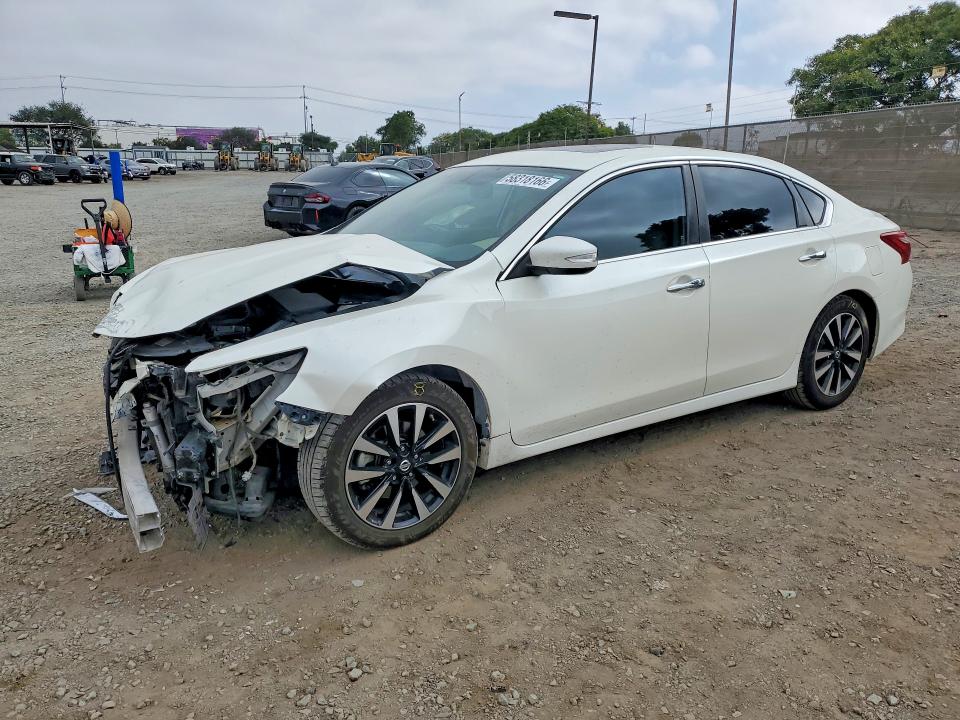 Auction sale of the 2018 Nissan Altima, vin: 1N4AL3AP5JC134713, lot number: 58318166