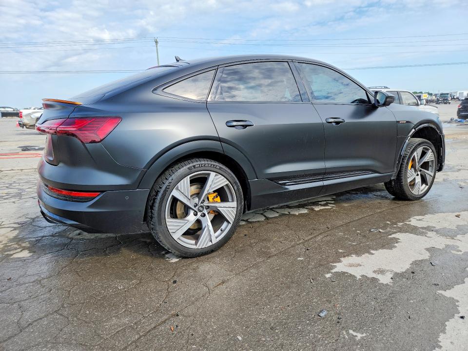 Продаж на аукціоні авто 2022 Audi E-tron, vin: WA13AAGE4NB025457, номер лоту: 55172596