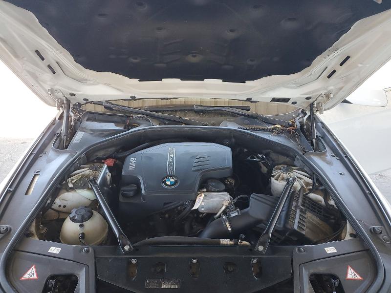 57025586 :رقم المزاد ، WBAXG5C52DD230181 vin ، 2013 Bmw 528 مزاد بيع