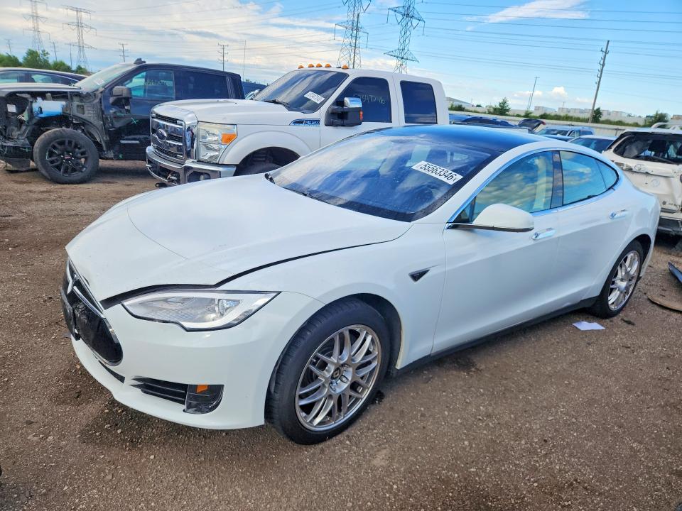 55563346 :رقم المزاد ، 5YJSA1H15EFP45747 vin ، 2014 Tesla Model S مزاد بيع