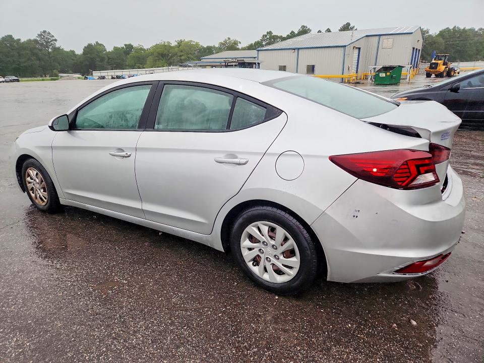 57739456 :رقم المزاد ، 5NPD74LF0KH470104 vin ، 2019 Hyundai Elantra مزاد بيع