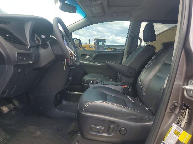 2017 Toyota Sienna მანქანა იყიდება აუქციონზე, vin: 5TDXZ3DC1HS849816, აუქციონის ნომერი: 58197996