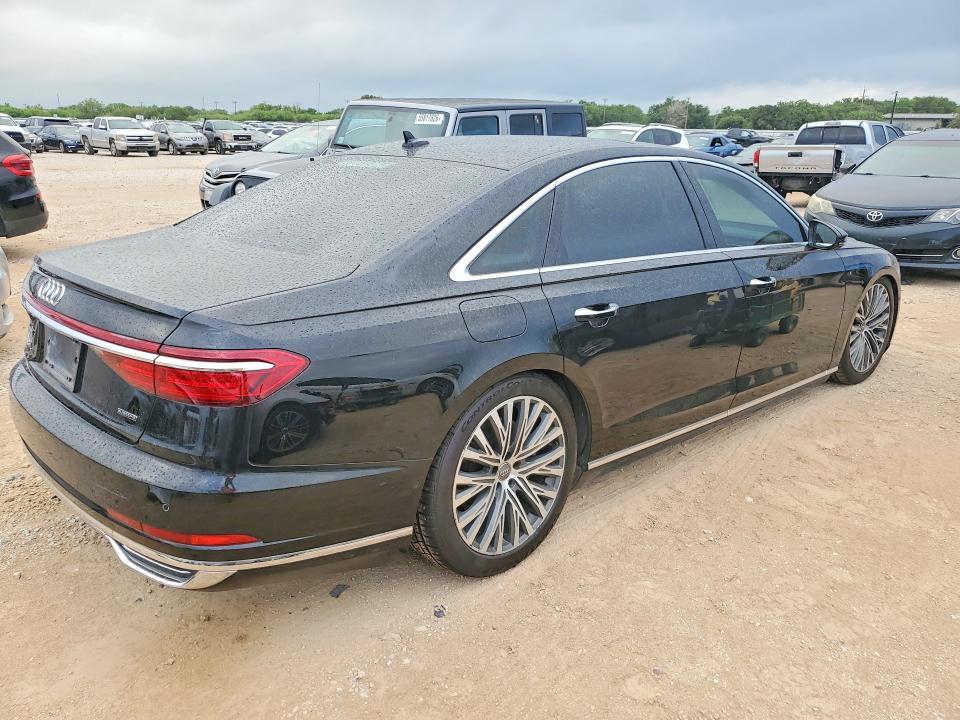 2019 Audi A8 მანქანა იყიდება აუქციონზე, vin: WAU8DAF88KN019800, აუქციონის ნომერი: 54557396
