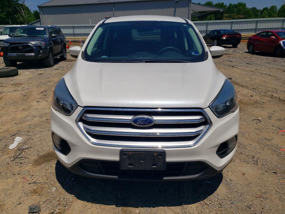 56510266 :رقم المزاد ، 1FMCU0G91HUB37468 vin ، 2017 Ford Escape مزاد بيع