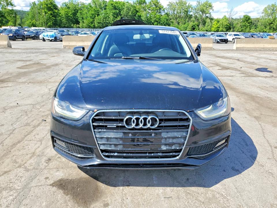 57421686 :رقم المزاد ، WAUDFAFL6FN035593 vin ، 2015 Audi A4 مزاد بيع