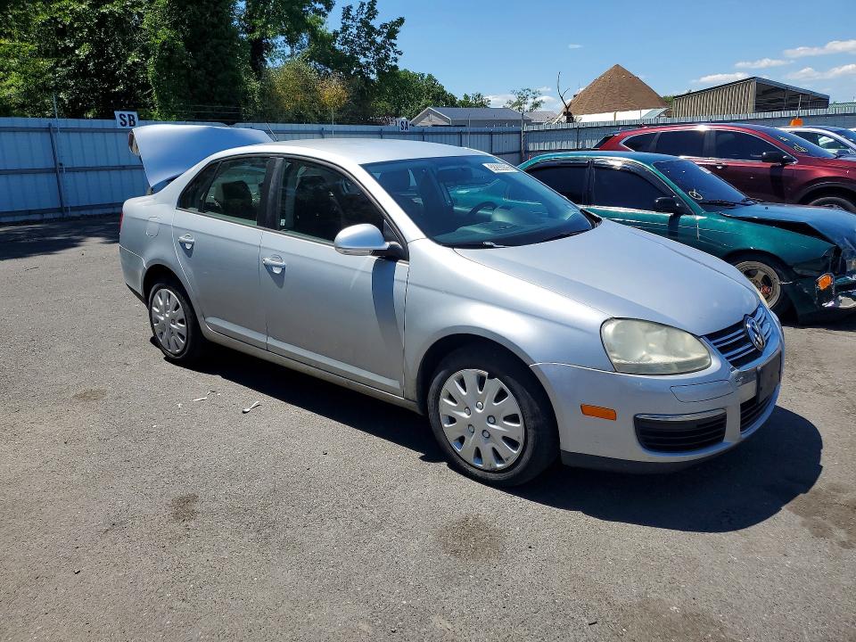 58290976 :رقم المزاد ، 3VWJZ7AJ2AM008672 vin ، 2010 Volkswagen Jetta مزاد بيع