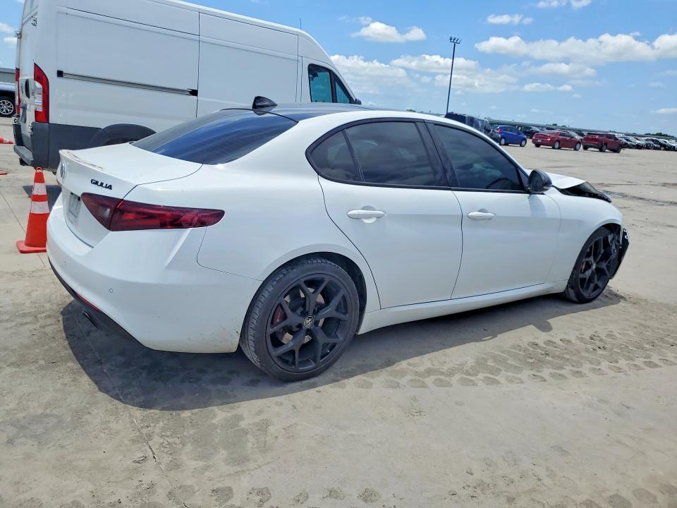 Aukcja sprzedaży 2020 Alfa Romeo Giulia, vin: ZARFAMAN3L7636972, numer aukcji: 55683566