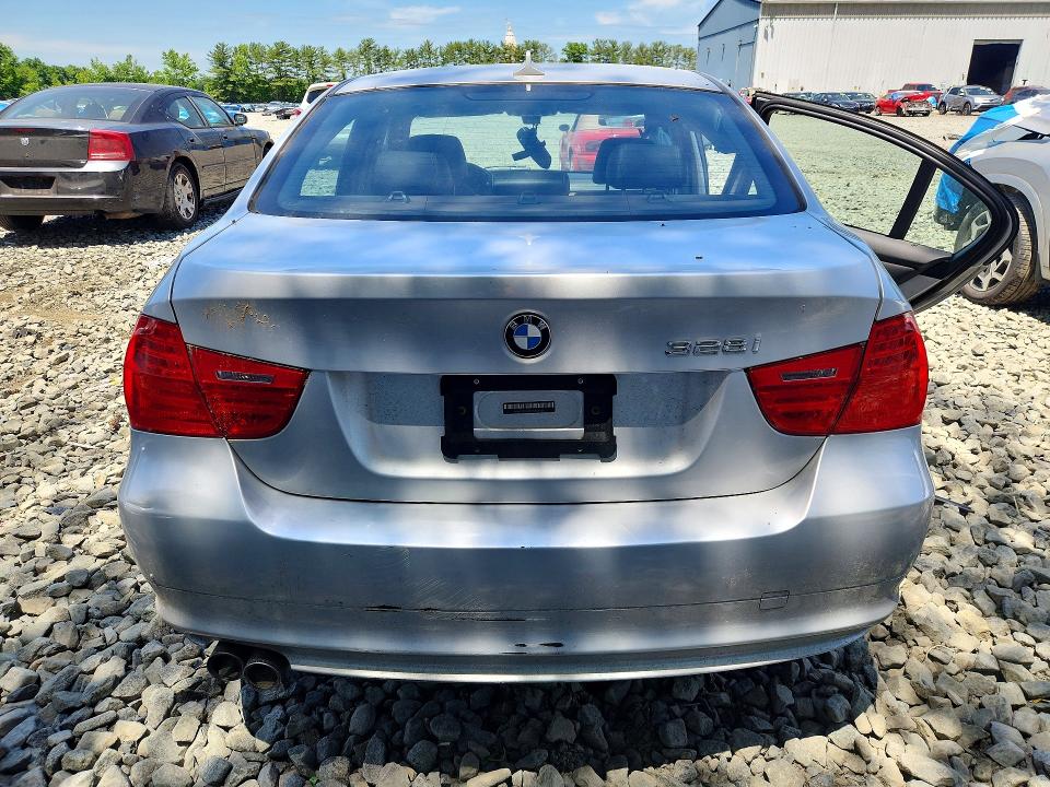 2011 Bmw 328 მანქანა იყიდება აუქციონზე, vin: WBAPK5G50BNN26865, აუქციონის ნომერი: 55941686
