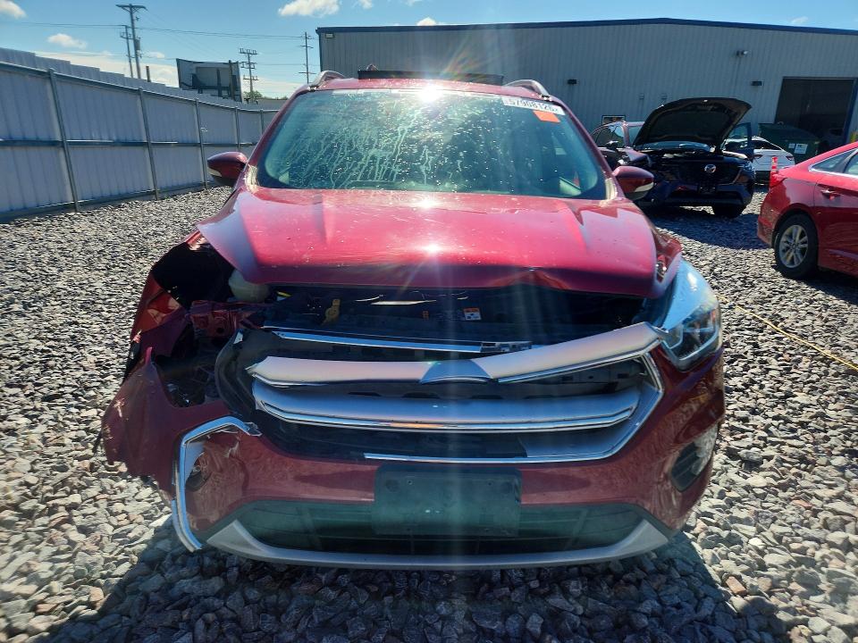 Продаж на аукціоні авто 2017 Ford Escape, vin: 1FMCU9J99HUB75270, номер лоту: 57908126
