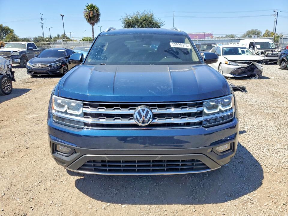 2018 Volkswagen Atlas მანქანა იყიდება აუქციონზე, vin: 1V2CR2CAXJC525472, აუქციონის ნომერი: 58928976