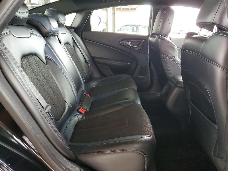 Продаж на аукціоні авто 2015 Chrysler 200, vin: 1C3CCCBG0FN627491, номер лоту: 57629846