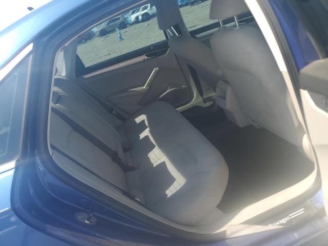 Продаж на аукціоні авто 2017 Volkswagen Passat, vin: 1VWAT7A30HC043791, номер лоту: 56421126