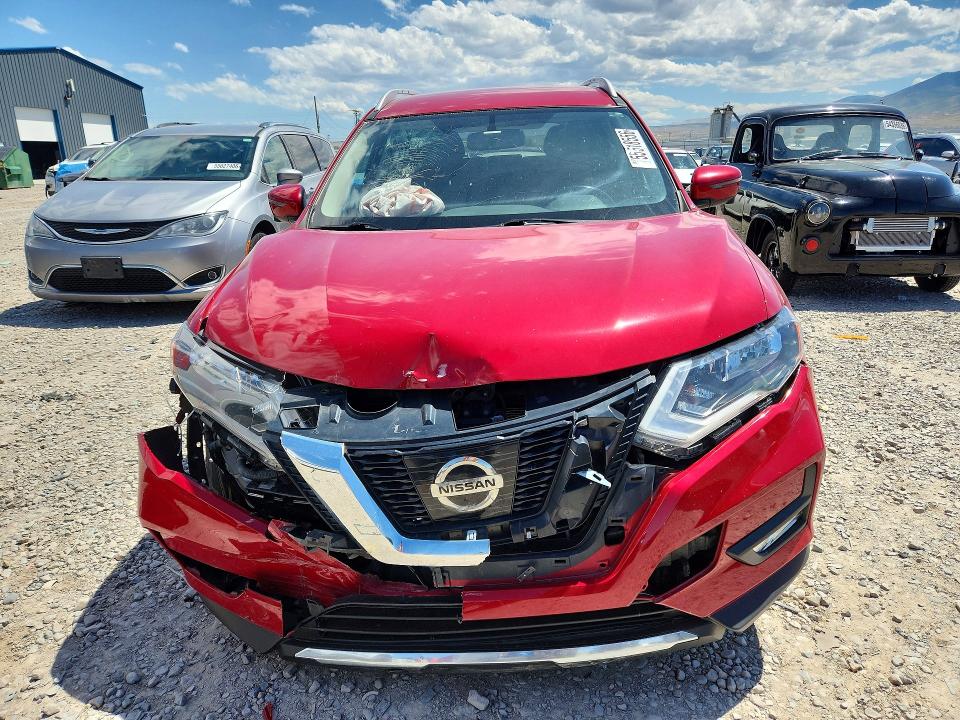 2017 Nissan Rogue მანქანა იყიდება აუქციონზე, vin: JN8AT2MV0HW285874, აუქციონის ნომერი: 55518556