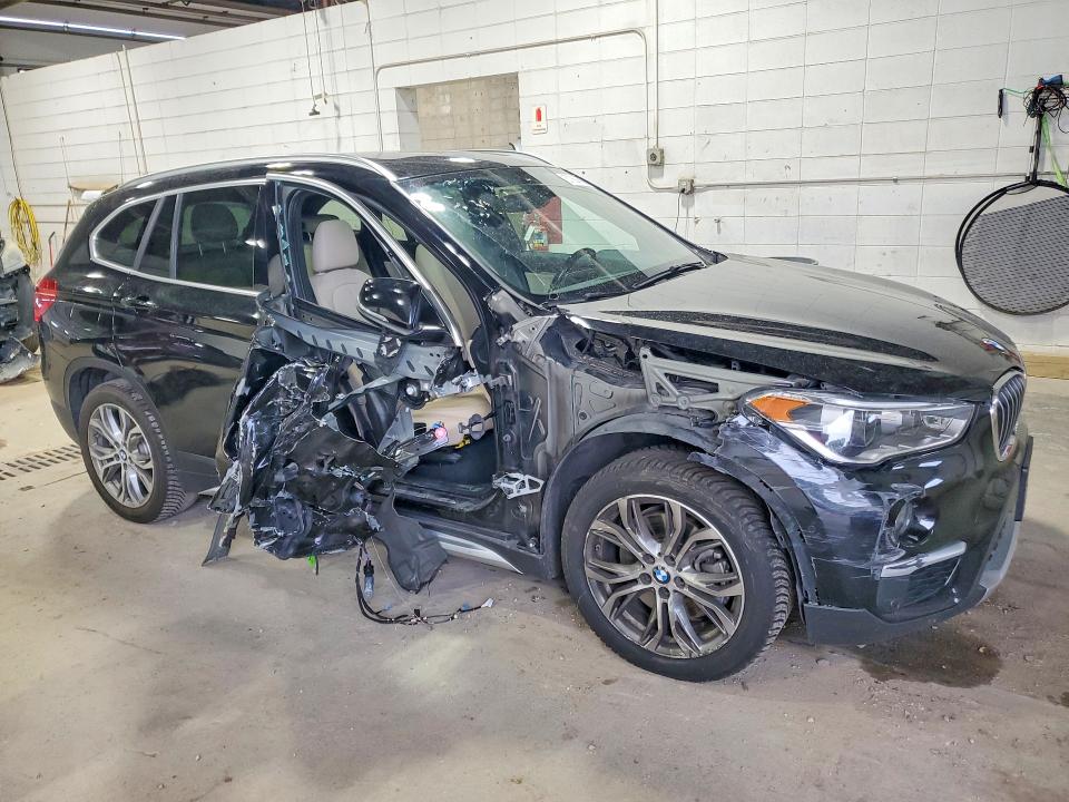 2017 Bmw X1 მანქანა იყიდება აუქციონზე, vin: WBXHT3Z35H4A58432, აუქციონის ნომერი: 57064686