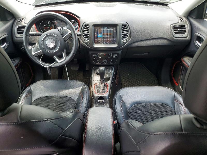 58084556 :رقم المزاد ، 3C4NJDDB2HT646418 vin ، 2017 Jeep Compass مزاد بيع