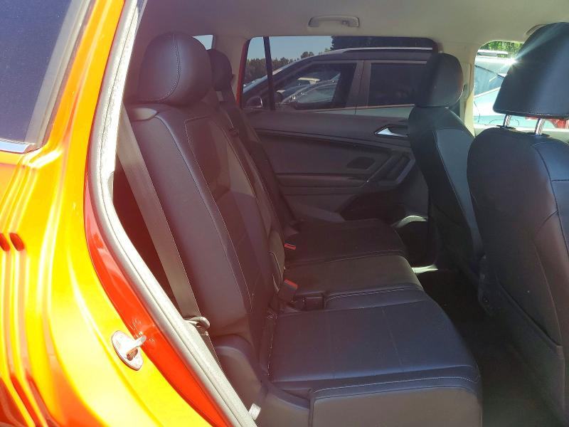 Продажа на аукционе авто 2018 Volkswagen Tiguan, vin: 3VV3B7AX2JM213768, номер лота: 58540056