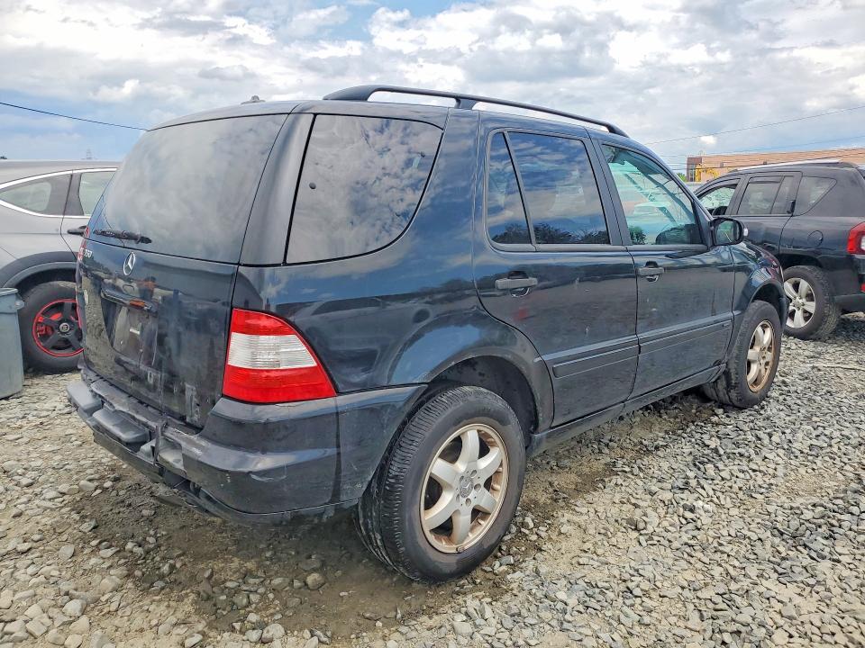 2004 Mercedes-benz Ml მანქანა იყიდება აუქციონზე, vin: 4JGAB57E54A501037, აუქციონის ნომერი: 57247456