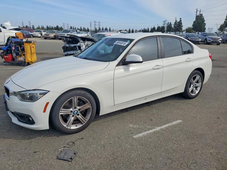 2018 Bmw 320 მანქანა იყიდება აუქციონზე, vin: WBA8A9C5XJAD27917, აუქციონის ნომერი: 56644816