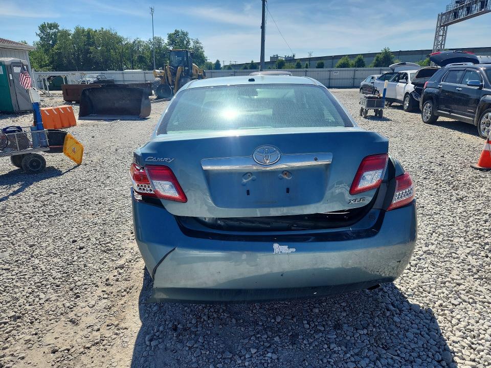 56393326 :رقم المزاد ، 4T4BF3EK6AR076174 vin ، 2010 Toyota Camry مزاد بيع