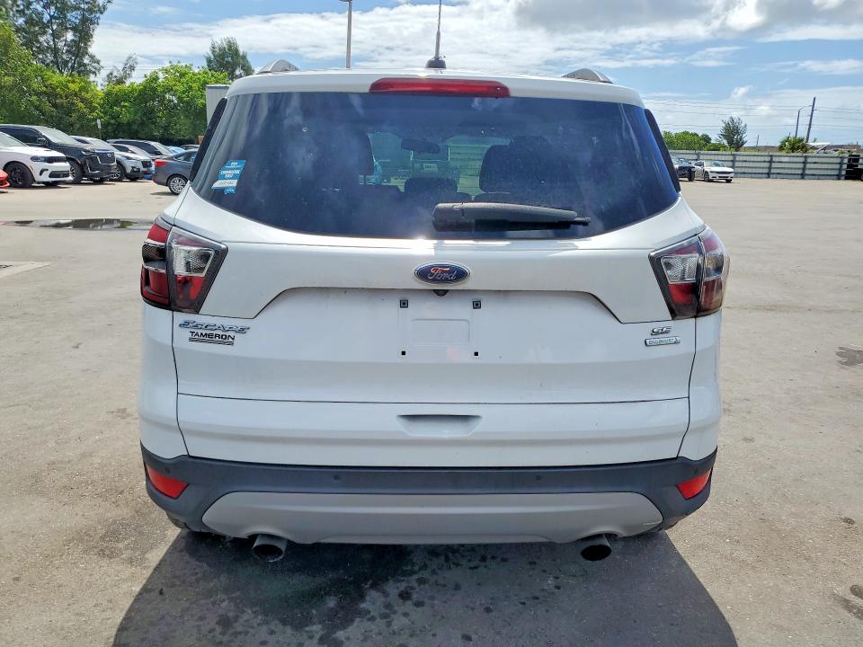 2017 Ford Escape მანქანა იყიდება აუქციონზე, vin: 1FMCU0G94HUA33119, აუქციონის ნომერი: 58071946