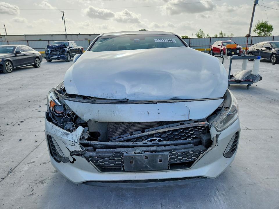 2018 Hyundai Elantra Gt მანქანა იყიდება აუქციონზე, vin: KMHH35LEXJU017635, აუქციონის ნომერი: 59192566
