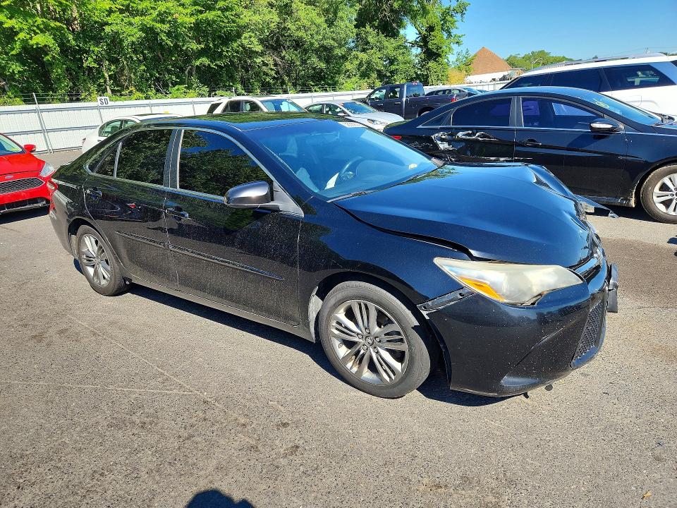 58369016 :رقم المزاد ، 4T1BF1FKXHU805316 vin ، 2017 Toyota Camry مزاد بيع