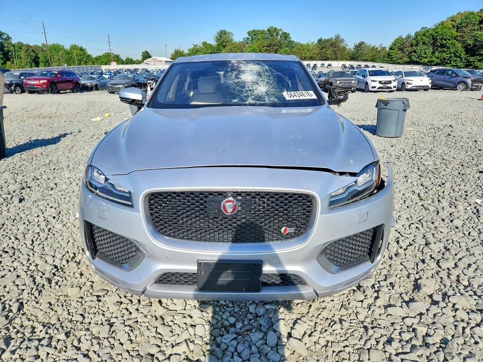 56434616 :رقم المزاد ، SADCP2BV7HA056461 vin ، 2017 Jaguar F-pace مزاد بيع