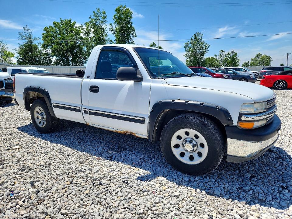 2001 Chevrolet Silverado მანქანა იყიდება აუქციონზე, vin: 1GCEC14V31E168101, აუქციონის ნომერი: 58927596