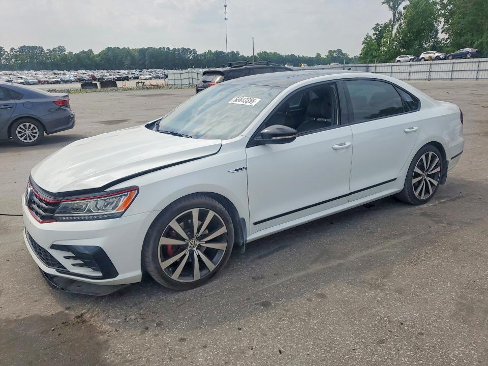 56843386 :رقم المزاد ، 1VWJM7A32JC048980 vin ، 2018 Volkswagen Passat مزاد بيع