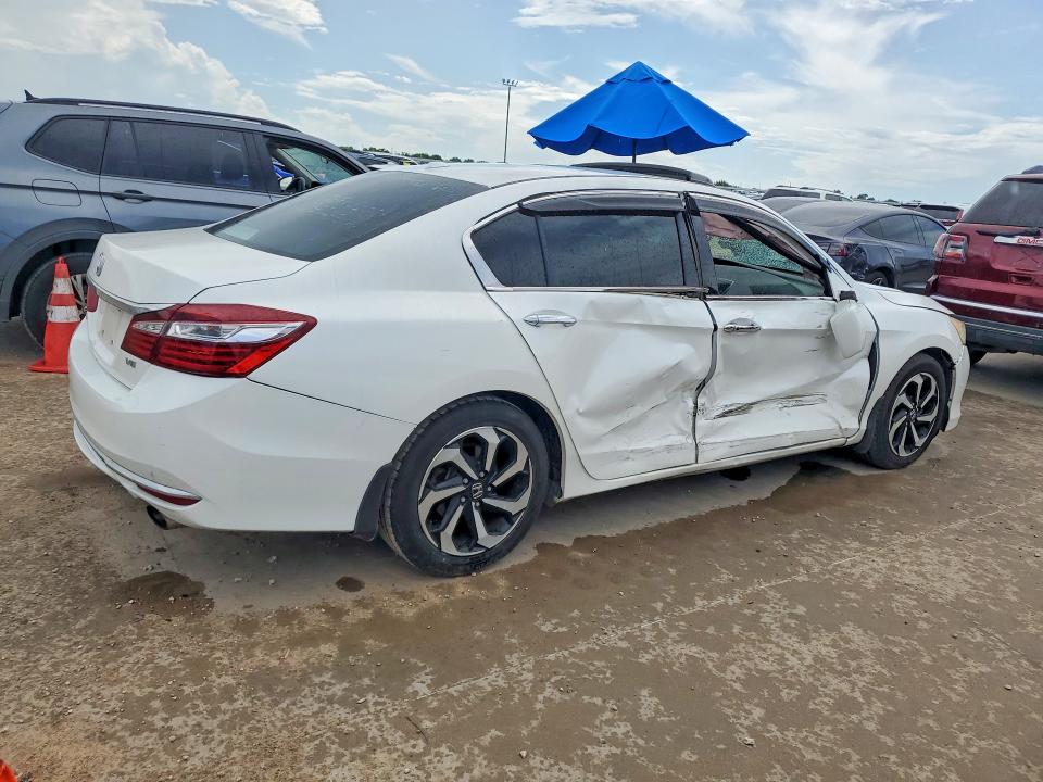 Продаж на аукціоні авто 2017 Honda Accord, vin: 1HGCR3F89HA029635, номер лоту: 57140096